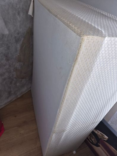 Single bed base free for collection