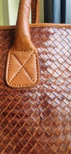 brown leather woven shoulder bag