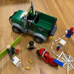 Lego Vulture's Trucker Robbery 76147 with Spider-Man