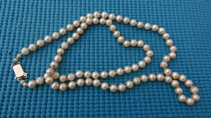 Ww2 Ciro 9ct Gold 375 Clasp  Strand Imitation Pearl Ciro Necklace With 1942 Rose Gold 375 Clasp