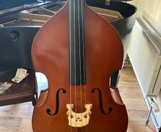 Double Base in Excellent Condition