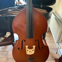 Double Base in Excellent Condition