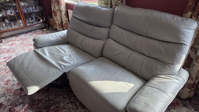 3+1+1 Premium Electric Reclining Leather Suite
