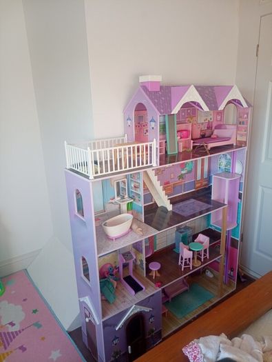 Doll house
