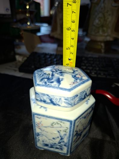 Vintage Antique Chinese Blue White Porcelain Tea Sugar Jar with Lid, Postage Available or collection