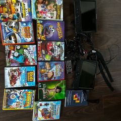 FANGOR dual screen dvd player + 13 DVDs