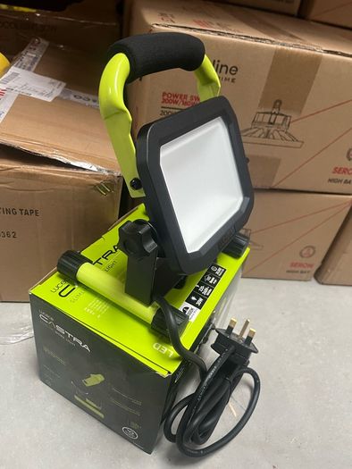 Plug in work light NEW JOB LOT