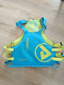 Kayaking - Peak Pfd / Buoyancy aid