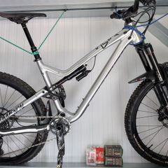 Commencal Meta AM V4.2 RACE