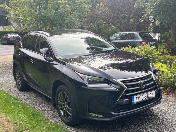 Lexus NX 300h