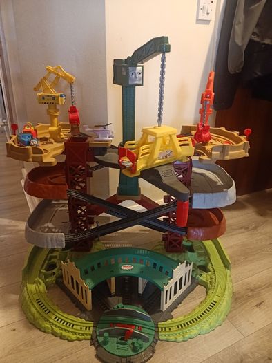 Thomas & Friends