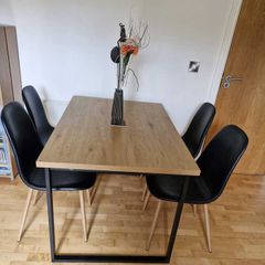 Modern Dining Table and Chair Set. Like New