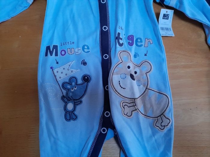 babygrow 2 New 6-9mths