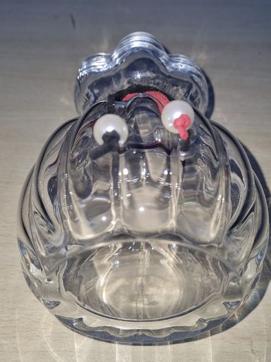 Parla (or Parle) vase designed by Maria Petterson for the Swedish glassworks SEA Glasbruk.