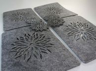 main image for ad ONLY GREY Placemats and Coaster Flames Aster Flower Felt Table Mats Set of 8