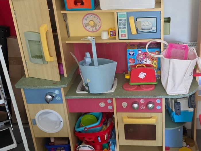Toy Kitchen