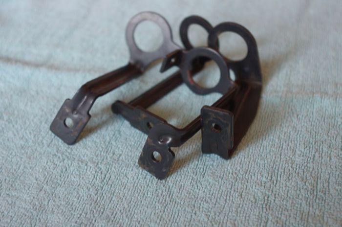 BMW E38 and Z8 E52. Brackets