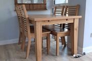 Beautiful extendable solid oak table