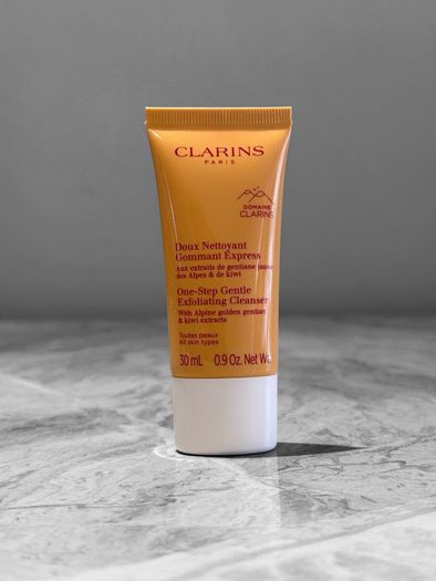 New Clarins One-Step Gentle Exfoliating Cleanser