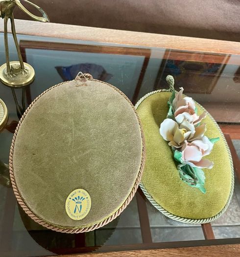 Vintage Pair Genuine Capo di monte 3D Porcelain Floral Wall Plaques with Label