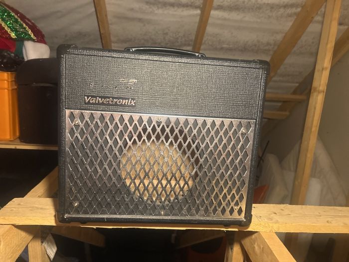 Vox VT15 empty cab