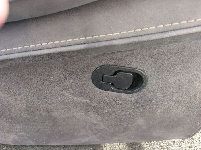 Free - Recliners