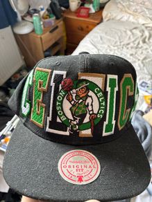 Mitchell & Ness Boston Celtics Snapback Hat Official NBA Varsity Bust Unworn