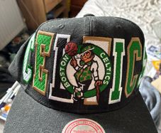 Mitchell & Ness Boston Celtics Snapback Hat Official NBA Varsity Bust Unworn