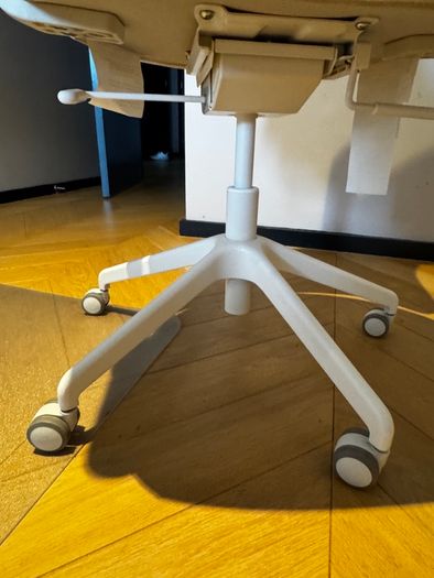 IKEA JARVFJALLET Office Chair Grann White Armrests