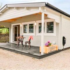 2 bedroom log cabin