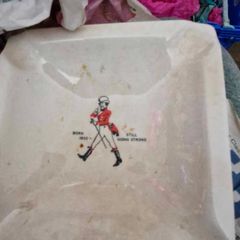 Johnnie Walker Wade Ashtray