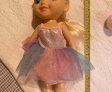 Ballerina doll