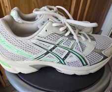 ASICS women trainers