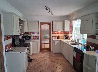 Solid wood kitchen