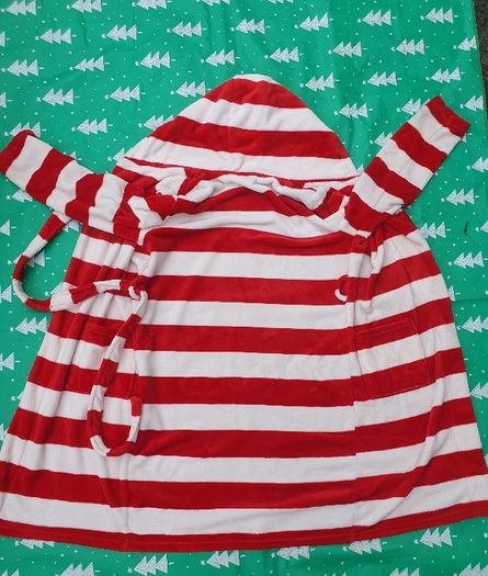 Soft children's bathrobe 9-10