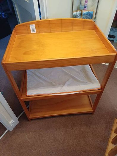 baby changing unit