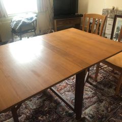 table and 2 chairs