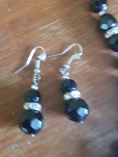 Elegant evening jewellery set