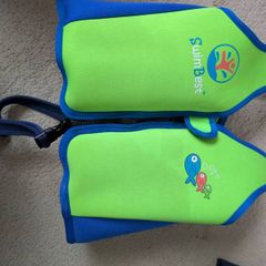 swim vest