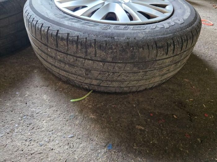 VW steel wheels with VW caps 15"