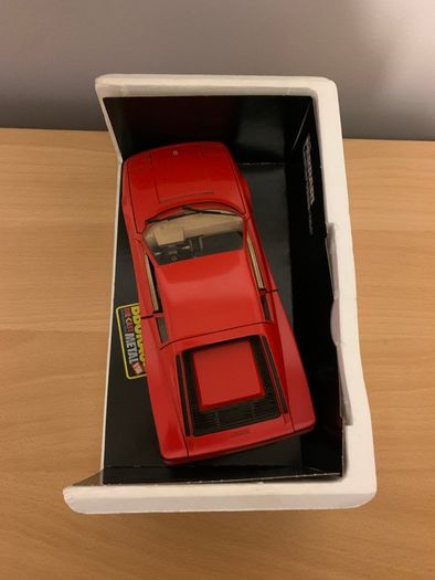 1/18 Burago Model Car Ferrari Testarossa 1984