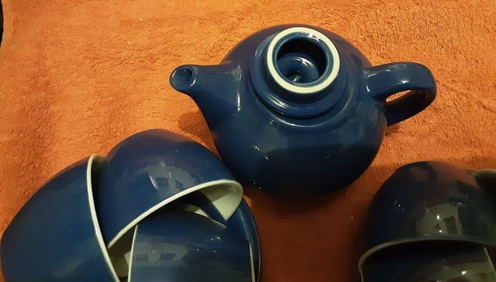 Nice blue tea set