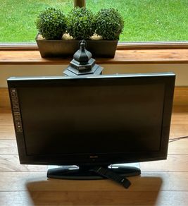 Walker 32" TV