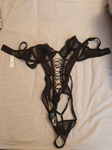 Brand new Ann summers the divine body black
