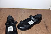 Brand NEW girls school shoes, size 1