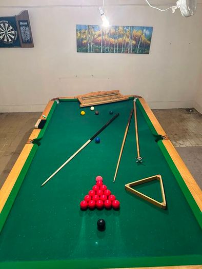 snooker table