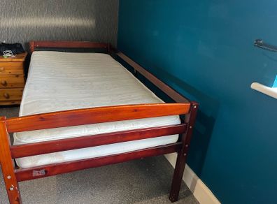 Free Bed Single