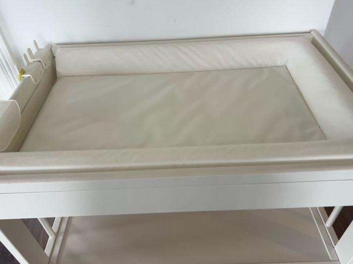 IKEA Gulliver changing table