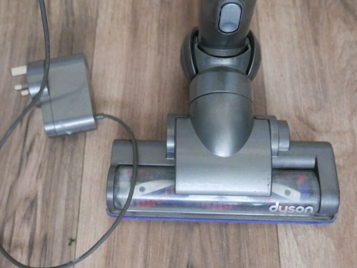 Dyson DC59 Animal Handstick Upright Bagless Vacuum Cleaner Vacuum Cleaner (works well)