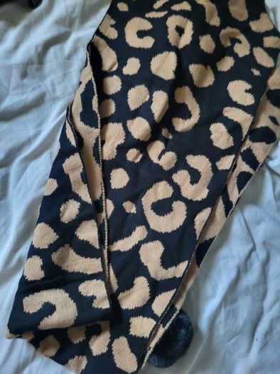 Long scarf shawl with animal print NEW black and beige